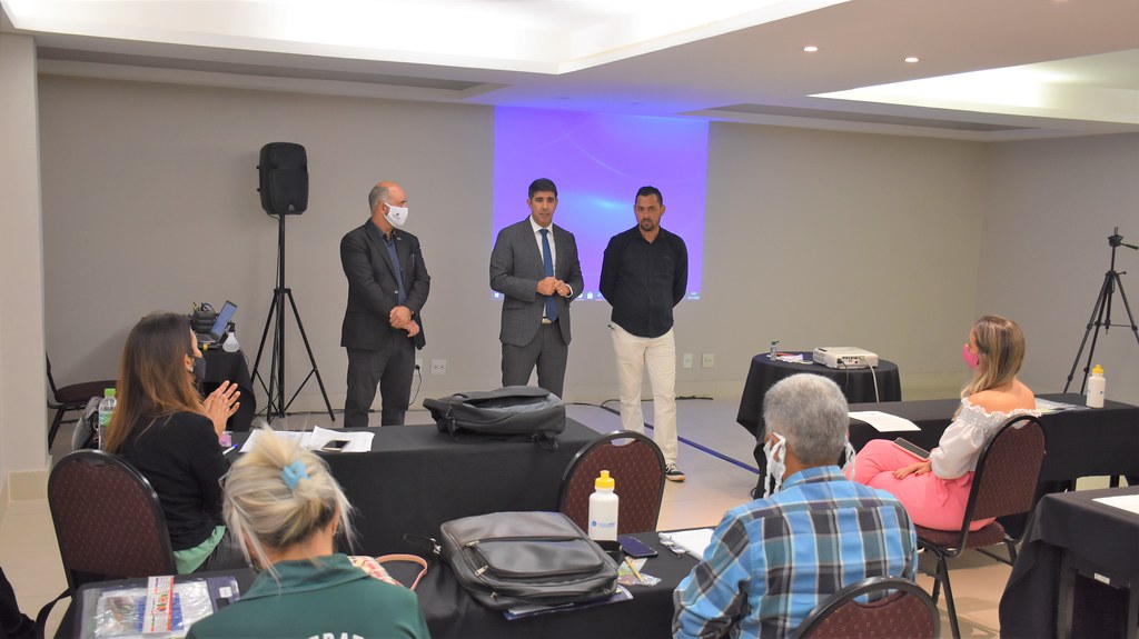 Deputado Roosevelt Vilela participa de Seminário de Capacitação da Central de Cooperativas de Catadores do DF