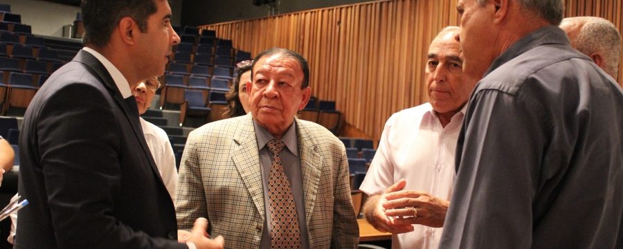 Roosevelt Vilela participa de reunião com secretário de Saúde