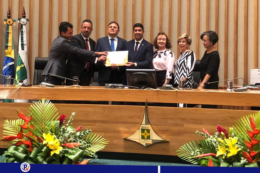 Roosevelt concede título de cidadão honorário de Brasília à Manoel Aristides Sobrinho