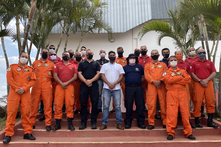 Deputado Roosevelt Vilela visita Curso de Capacitação em Operações de Aeronaves Remotamente Pilotadas do Corpo de Bombeiros Militar do DF