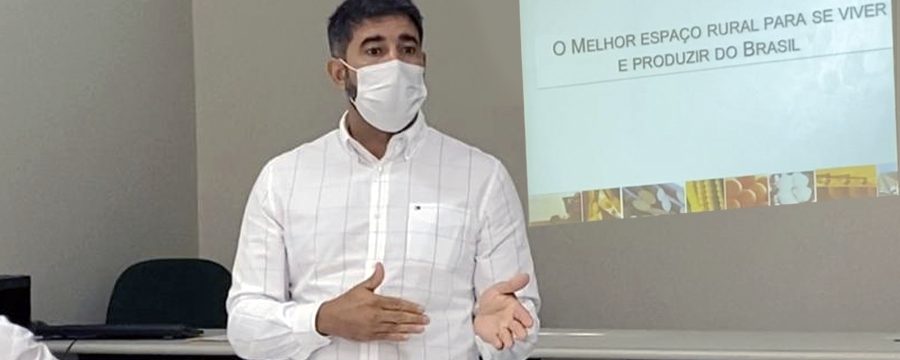 Deputado Roosevelt Vilela participa de primeira reunião para debater a elaboração do Plano de Desenvolvimento Rural do DF