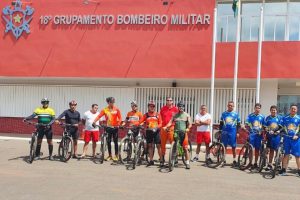 Missão dada é missão cumprida: deputado Roosevelt Vilela aceita desafio e pedala mais de 40km com bombeiros do 18º GBM