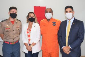 Roosevelt Vilela participa da inauguração das novas instalações da Rádio Bombeiros