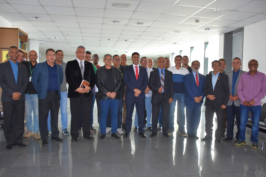 Revista Veteranos: acontece o 13° encontro entre o deputado Roosevelt Vilela e os Bombeiros Militares Veteranos do CBMDF