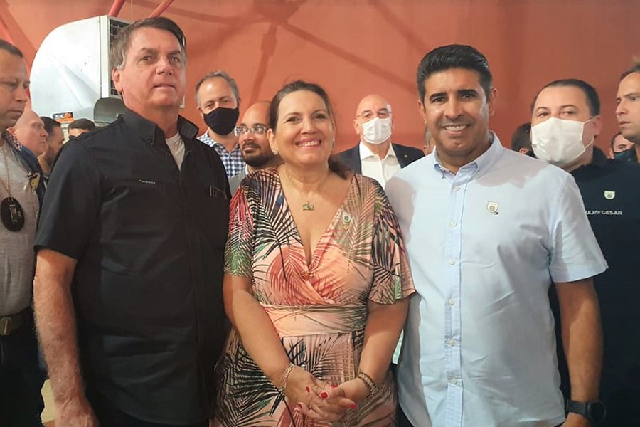 Deputado Roosevelt Vilela participa de evento da fruticultura com o Presidente Jair Bolsonaro