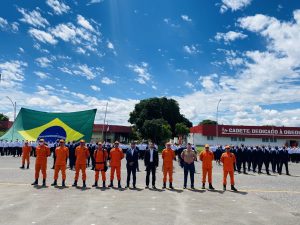 Deputado Roosevelt Vilela participa da solenidade de incorporação dos novos militares do CBMDF