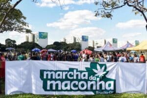 Deputado quer vetar Marcha da Maconha no DF: “Glamourização de droga”