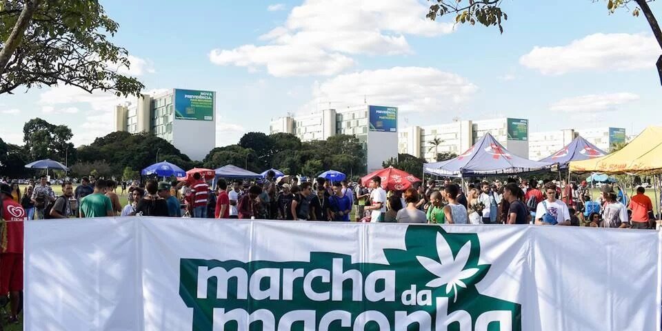 Deputado quer vetar Marcha da Maconha no DF: “Glamourização de droga”