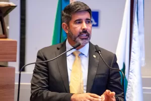 Proposta do deputado Roosevelt para extensão da GAP aos servidores do DER é aprovada por comissão da CLDF