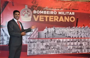 Avança na CLDF projeto do deputado Roosevelt que eterniza em Lei a canção dos bombeiros militares veteranos