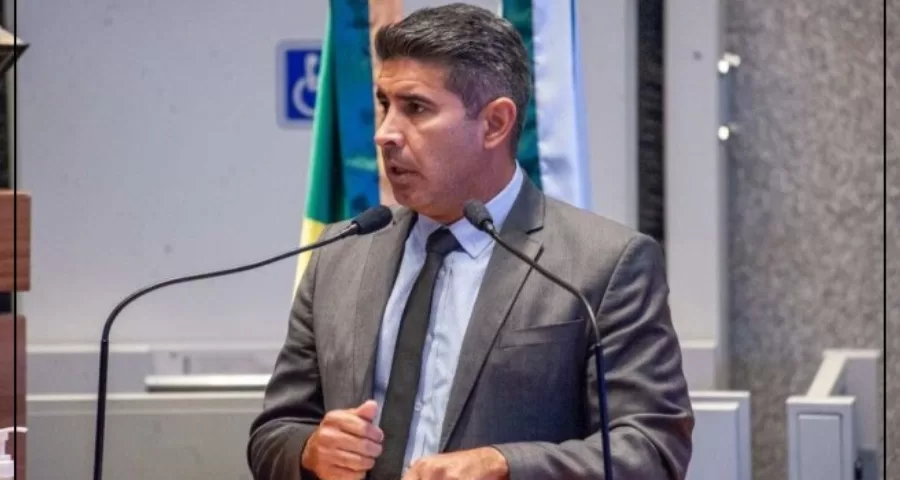 De olho em 2026, deputado distrital Roosevelt avalia eleições municipais no Entorno do Distrito Federal.