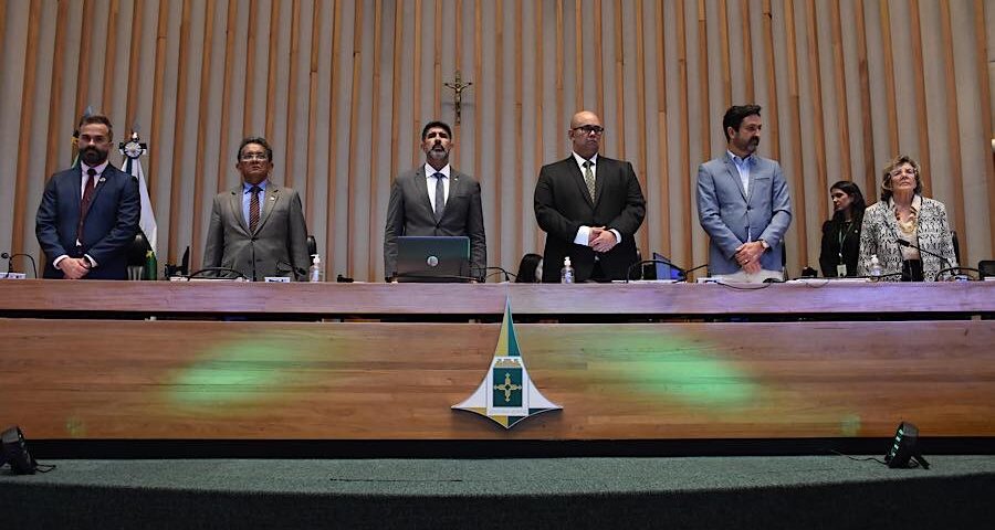 Deputado Roosevelt celebra os 10 anos da Associação Brasileira de Portais de Notícias em Sessão Solene na Câmara Legislativa