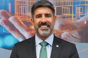 Corretores são homenageados em Sessão Solene realizada pelo deputado Roosevelt