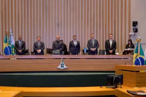 Deputado Roosevelt homenageia contadores públicos em Sessão Solene na CLDF